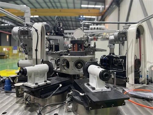 DAS high speed paper cup paper bowl machine interior